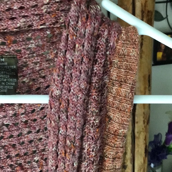 Buckle - Sleeveless Cardigan - Picture 7 of 7